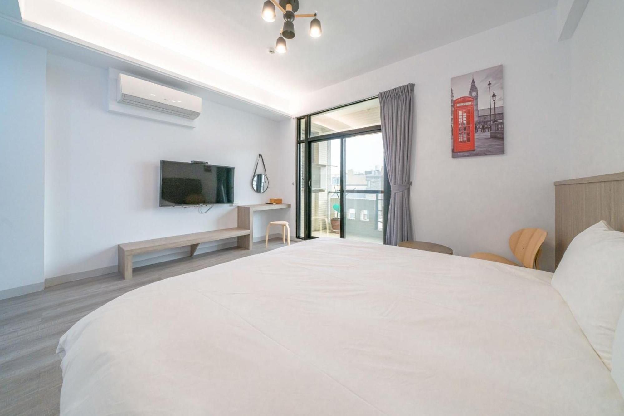 Fu Bo Ju Apartment Tainan Bagian luar foto