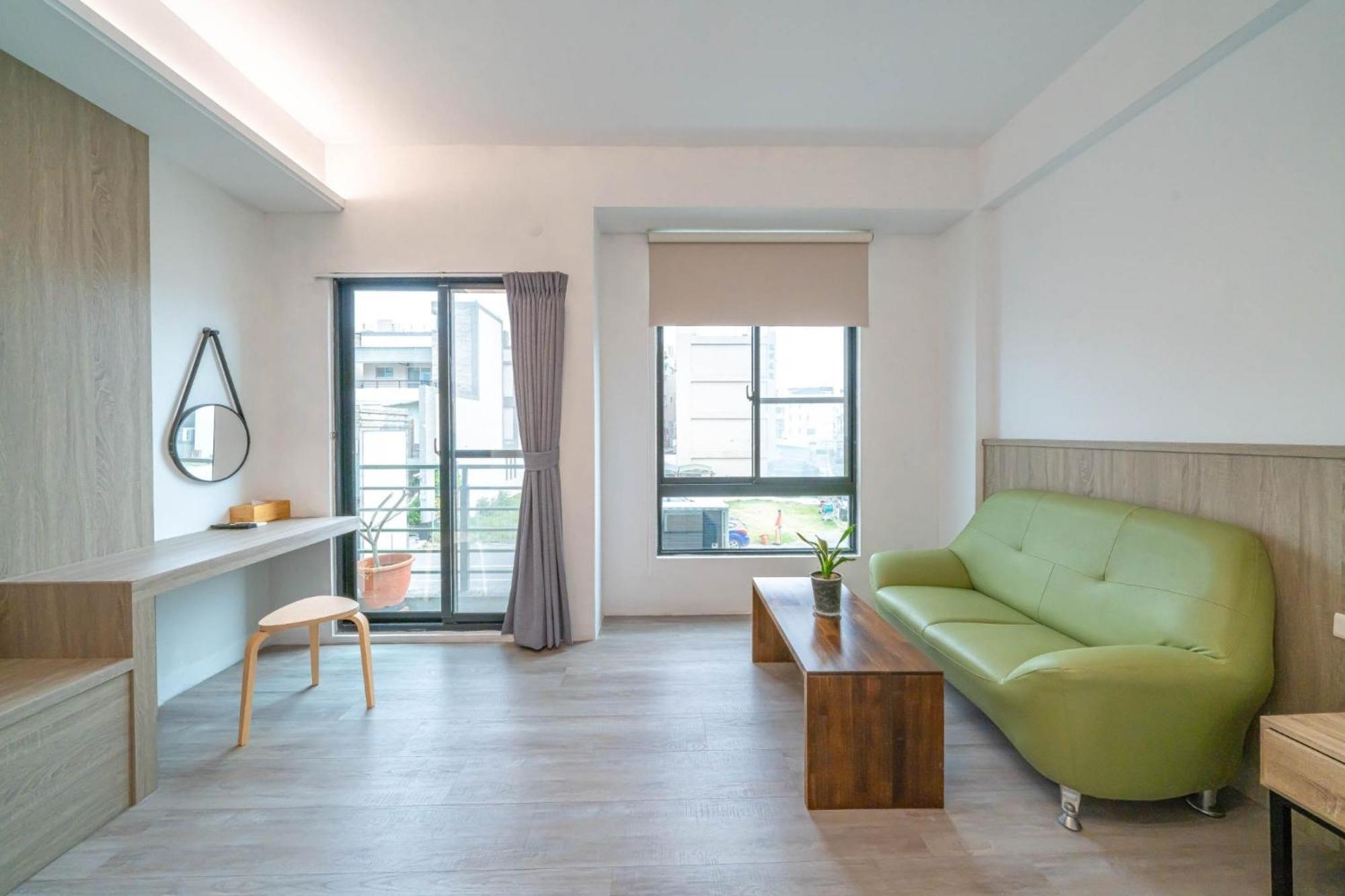 Fu Bo Ju Apartment Tainan Bagian luar foto